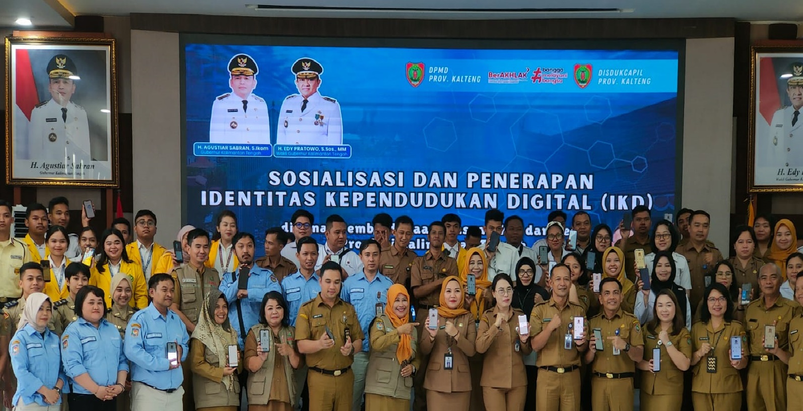 Sosialisasi dan Penerapan Identitas Kependudukan Digital (IKD) Dinas Pemberdayaan Masyarakat dan Desa Provinsi Kalimantan Tengah