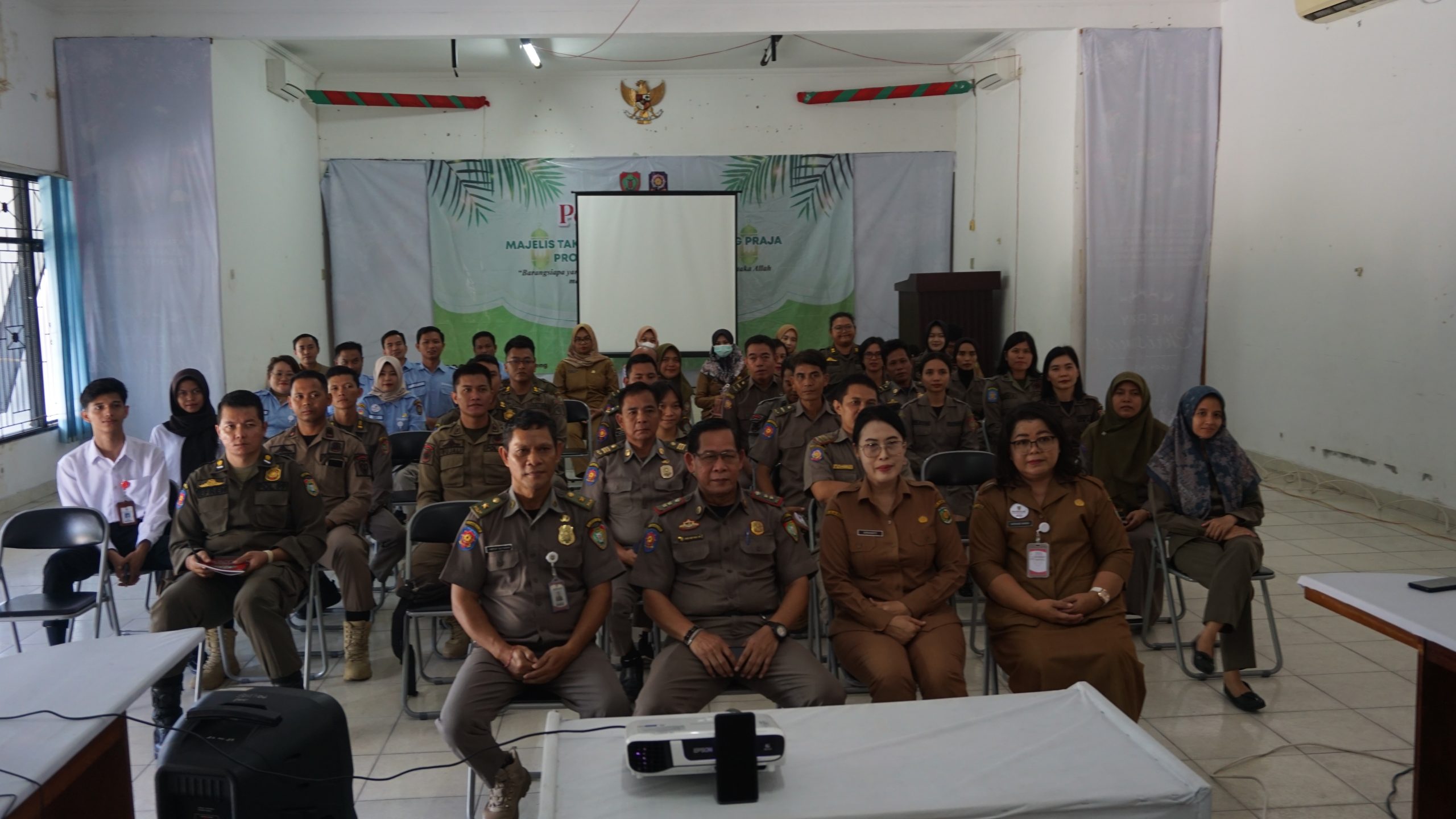 SOSIALISASI DAN AKTIVASI IDENTITAS KEPENDUDUKAN DIGITAL  DI SATUAN POLISI PAMONG PRAJA