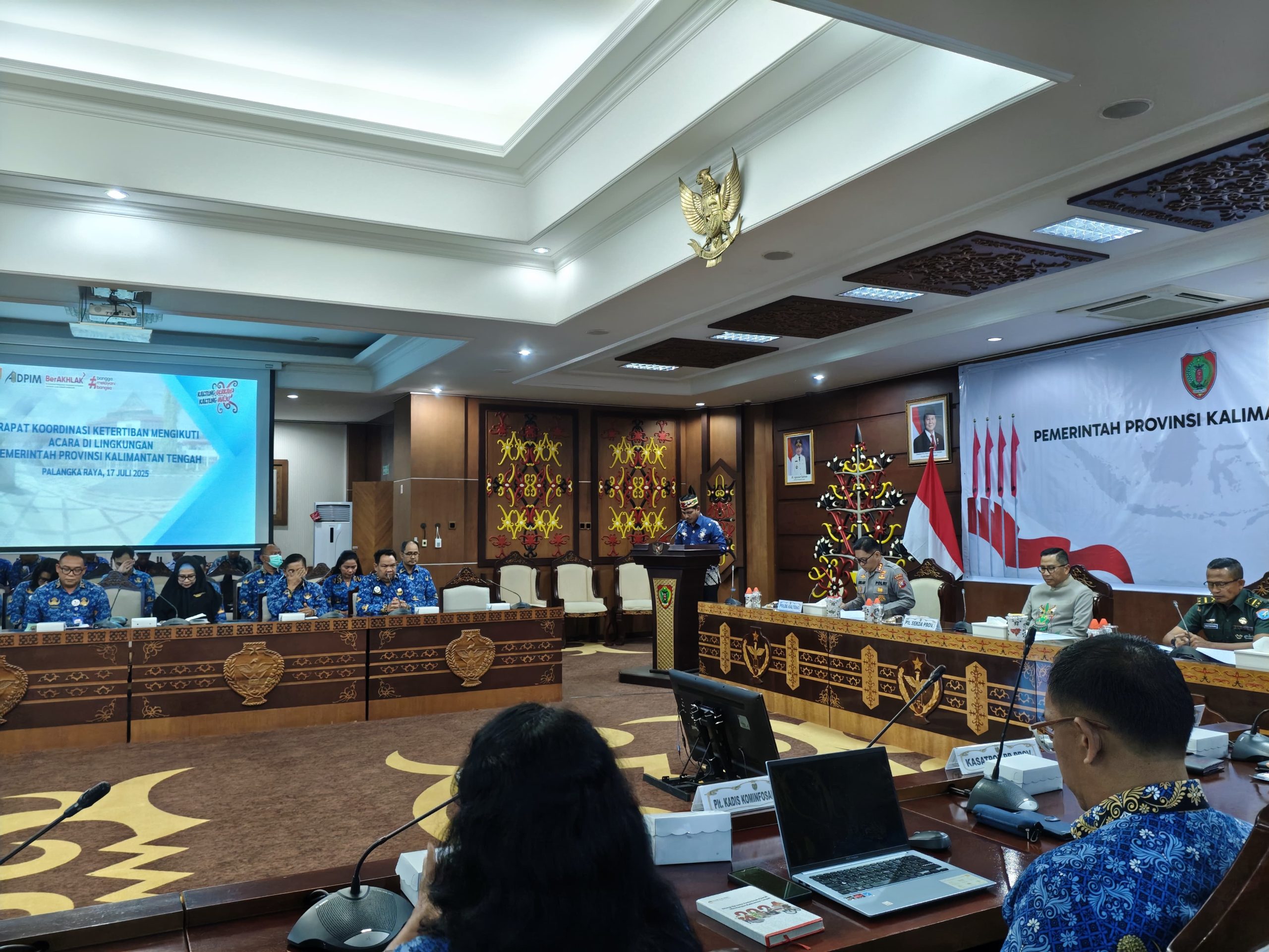 RAKOR KETERTIBAN MENGIKUTI ACARA DI LINGKUNGAN PEMERINTAH PROVINSI KALIMANTAN TENGAH