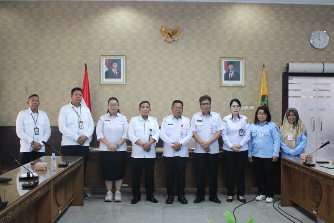 SOSIALISASI DAN AKTIVASI IDENTITAS KEPENDUDUKAN DIGITAL (IKD) DI LINGKUP SEKTRETARIAT DPRD PROV. KALTENG